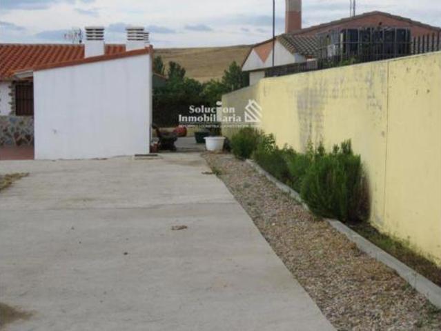 Chalet Venta Miranda de Azán, Aldeagallega