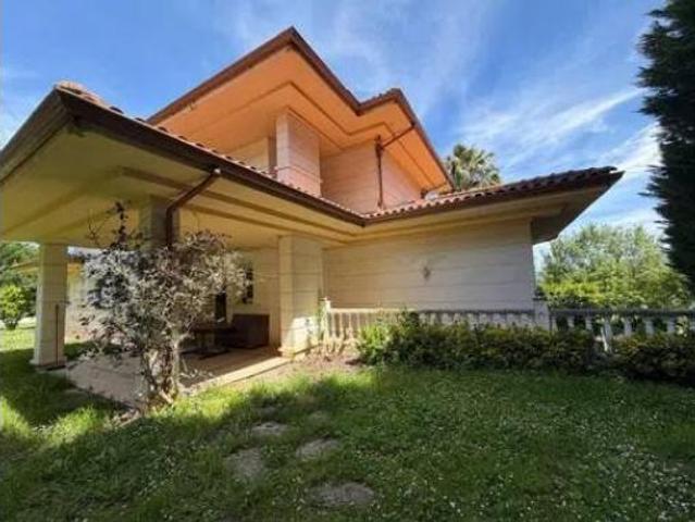 Chalet Venta Mungia, Berreaga
