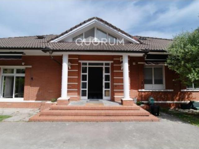 Chalet Venta Mungia, Berreaga