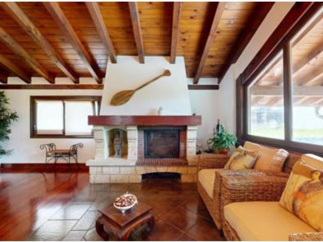 Chalet Venta Mungia, Larrauri