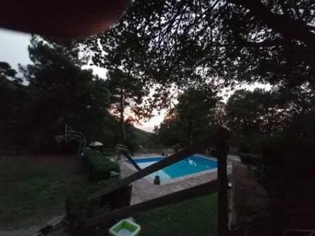 Chalet Venta Navamorcuende, Navamorcuende