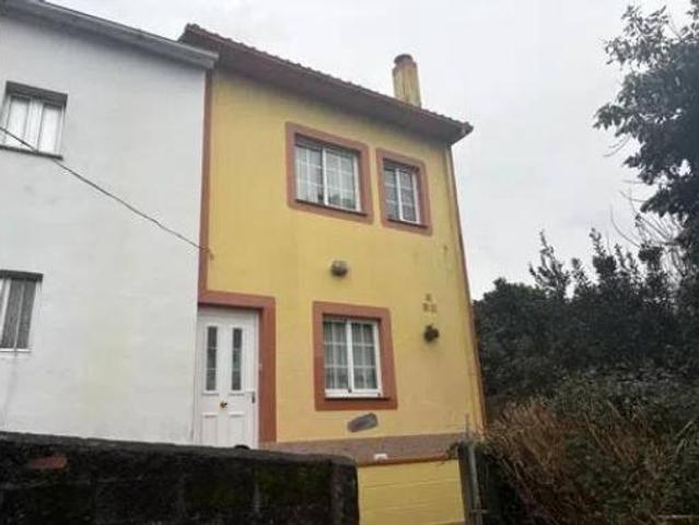 Casa adosada Venta Neda, Neda