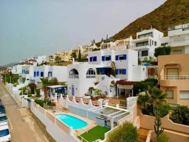 Chalet Venta Níjar, Huebro