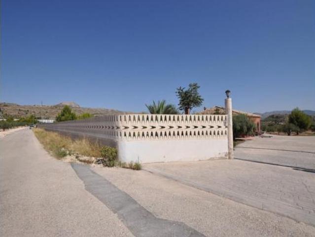 Chalet Venta Sax, Sax