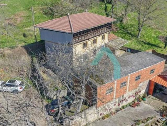 Chalet Venta Salas, Salas