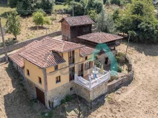 Chalet Venta Salas, Salas