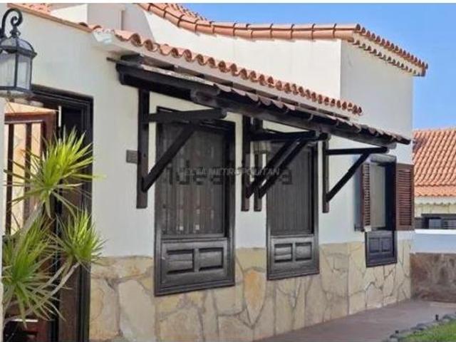 Chalet Venta San Miguel de Abona, Amarilla Golf