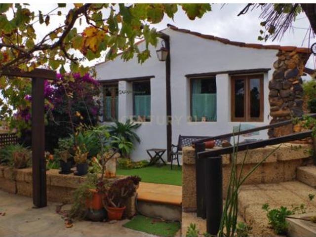 Chalet Venta San Miguel de Abona, El Frontón