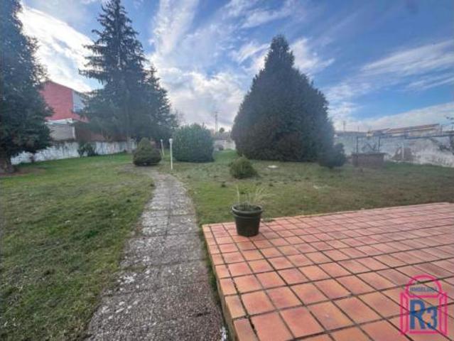 Chalet Venta San Andrés del Rabanedo, Trobajo del Camino