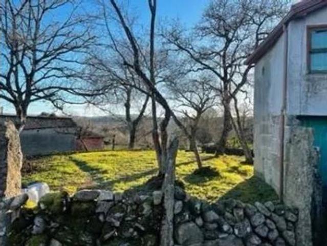 Chalet Venta San Cristovo de Cea, Fondo de Cea