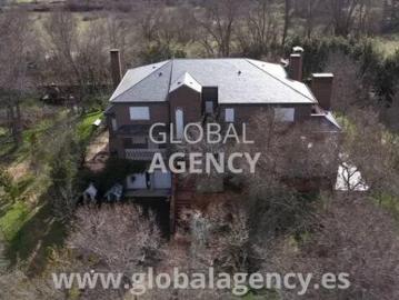 Chalet Venta San Lorenzo de El Escorial, Centro La Estación Prado de La Laguna