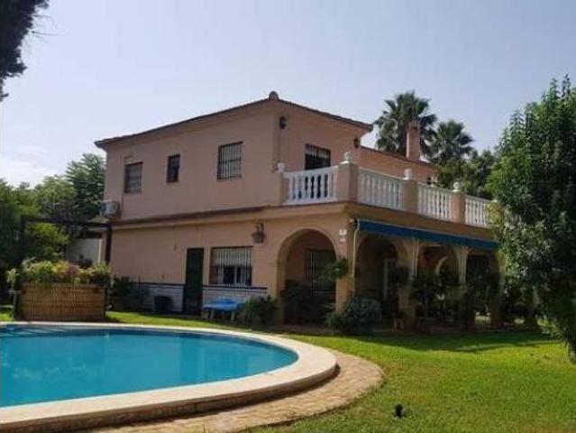 Chalet Venta Sanlúcar la Mayor, Sanlúcar la Mayor