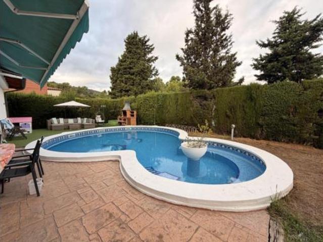 Chalet Venta Sant Boi de Llobregat, Camps Blancs