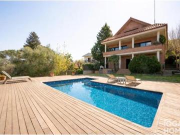 Chalet Venta Sant Cugat del Vallès, Mira sol