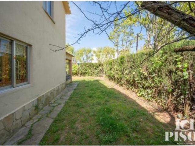 Chalet Venta Sant Cugat del Vallès, Mira sol
