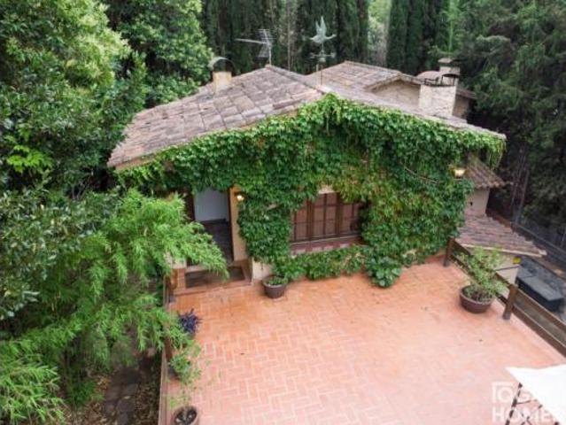 Chalet Venta Sant Cugat del Vallès, Mira sol