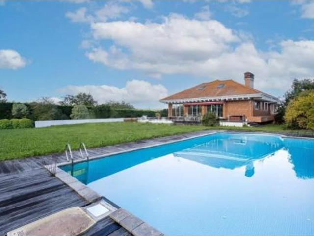 Chalet Venta Santa Cruz de Bezana, Soto de La Marina