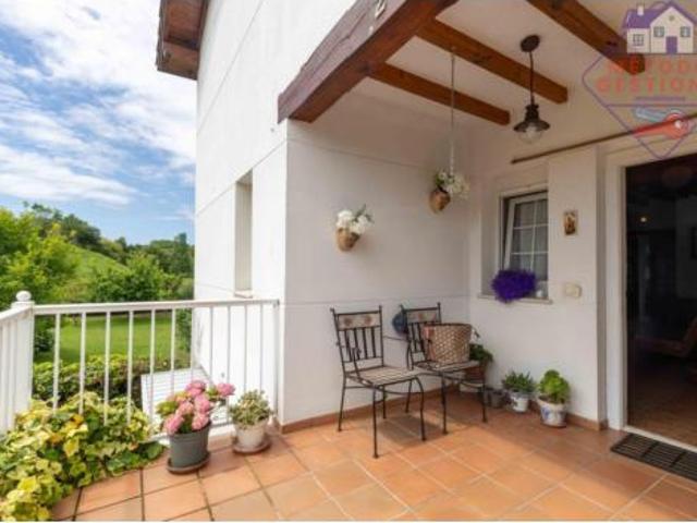 Chalet Venta Santillana del Mar, Arroyo