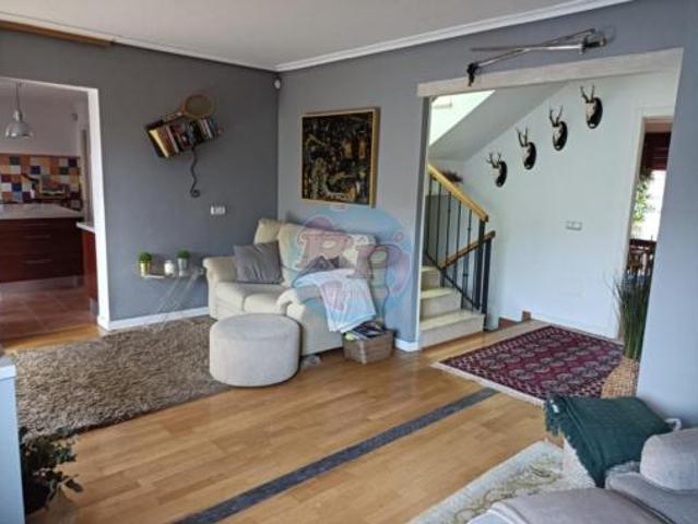 Chalet Venta Sariegos, Carbajal de La Legua