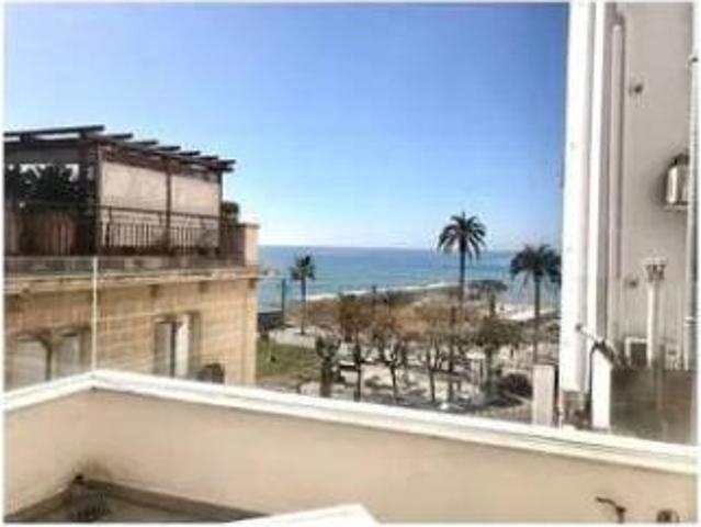 Chalet Venta Sitges, Centre