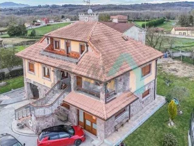 Chalet Venta Siero, Anes Samartindianes Samartino