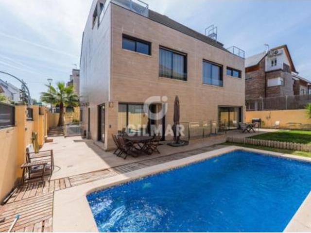 Chalet Venta Pozuelo de Alarcón, Estación Zona Norte
