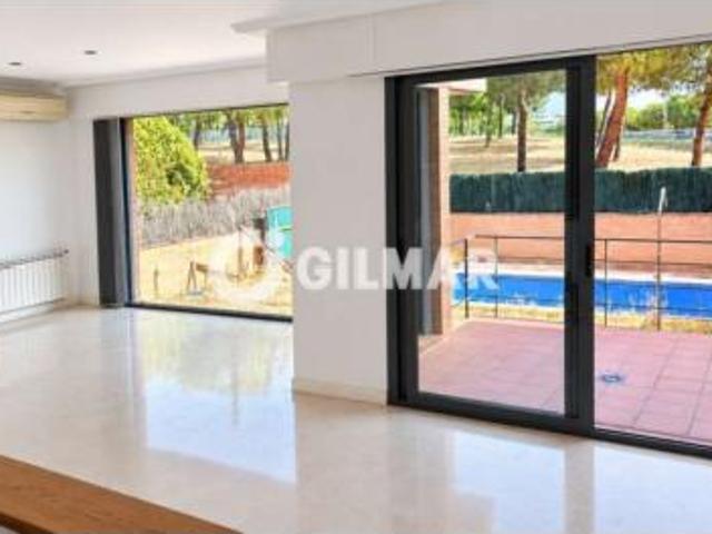 Chalet Venta Pozuelo de Alarcón, Estación Zona Norte
