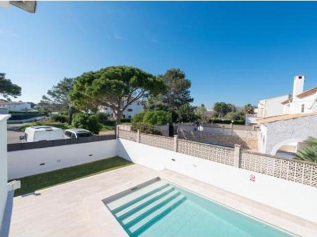Chalet Venta Pollença, Base Aèria de Pollença
