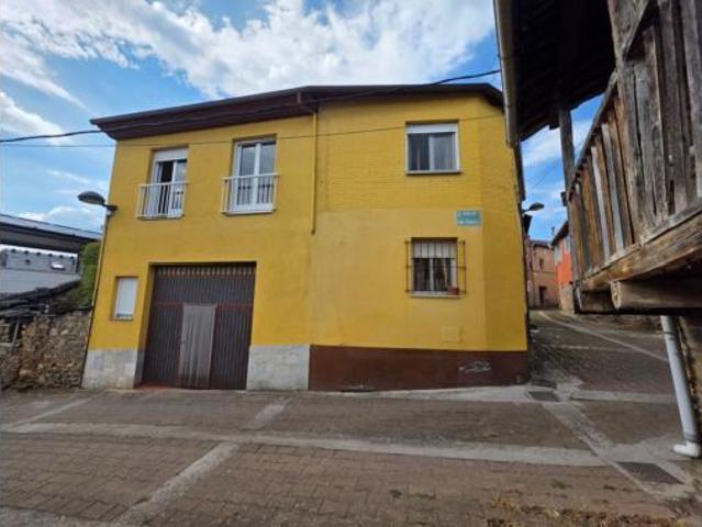 Chalet Venta Ponferrada, Flores del Sil La Martina