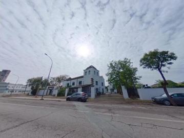 Avenida de María Auxiliadora, Glorieta de Julio Robles