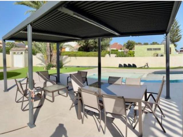Chalet Venta Paterna, Casas Verdes Mas del Rosari