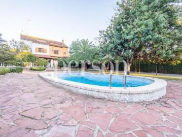 Chalet Venta Paterna, La Canyada La Cañada