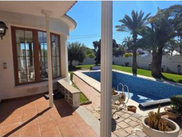 Chalet Venta Paterna, La Canyada La Cañada