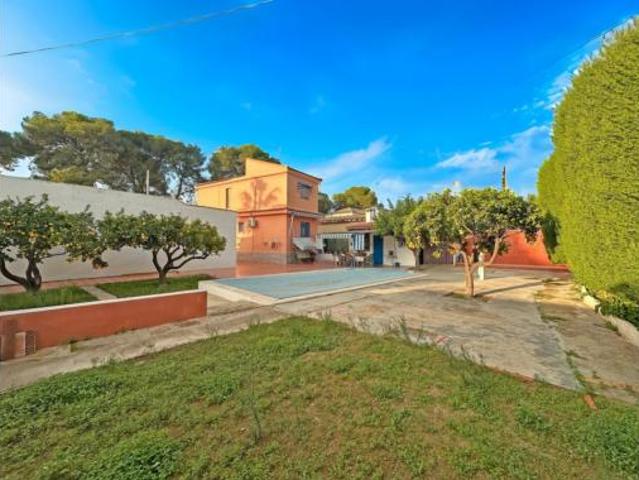 Chalet Venta Paterna, La Canyada La Cañada