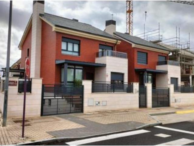 Chalet Venta Palencia Capital, El Carmen La Lanera