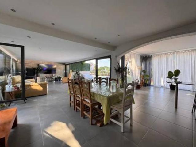 Chalet Venta Pals, Els Masos de Pals