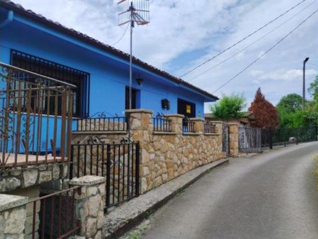 Chalet Venta Parres, Parres