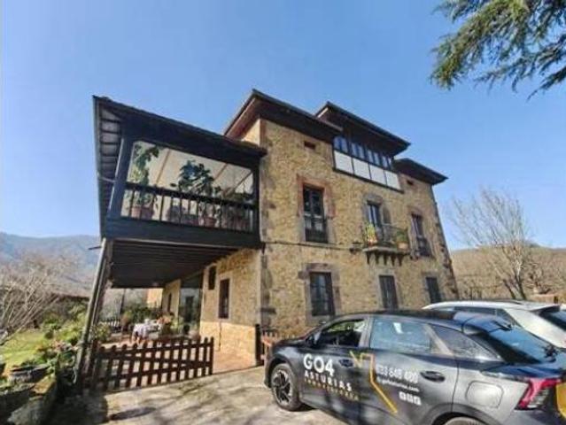 Chalet Venta Parres, Parres