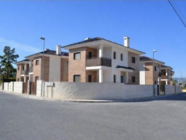 Chalet Venta Petrer, Almafrá