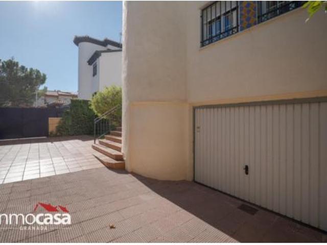 Chalet Venta Peligros, Peligros