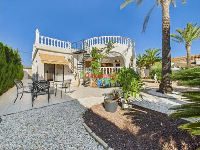 Chalet Venta Pilar de la Horadada, Mil Palmeras