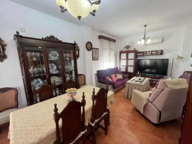 Chalet Venta Pilas, Pilas