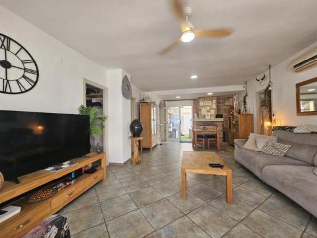 Chalet Venta Piles, Piles