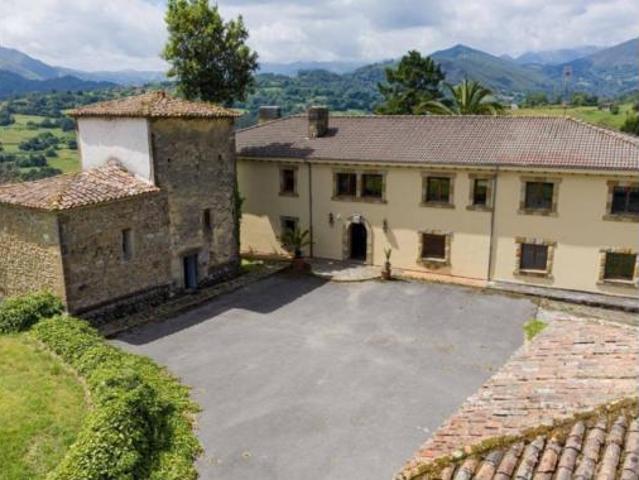 Chalet Venta Piloña, Cardes Infiesto