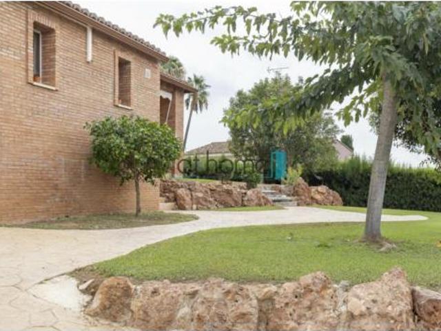 Chalet Venta Puçol, Los Monasterios Alfinach