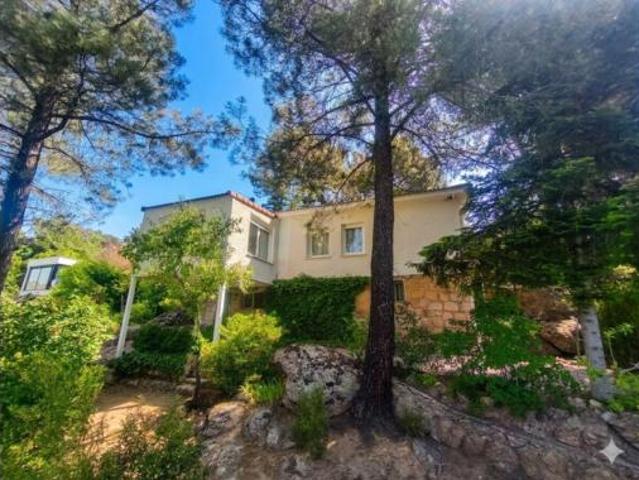 Chalet Venta Robledo de Chavela, Canopus