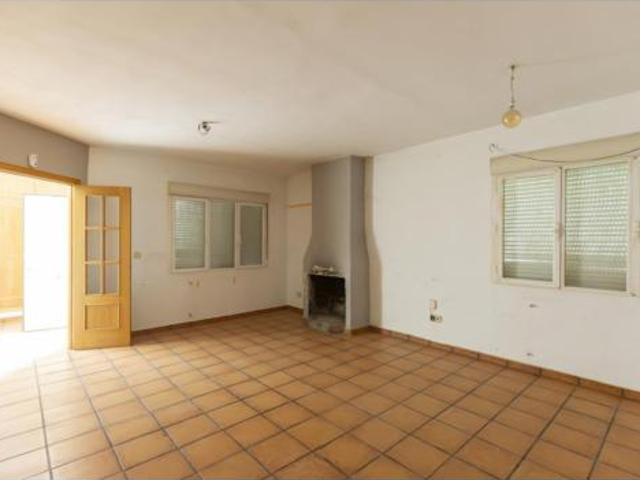 Chalet Venta Robledo de Chavela, Urbanización La Suiza Española