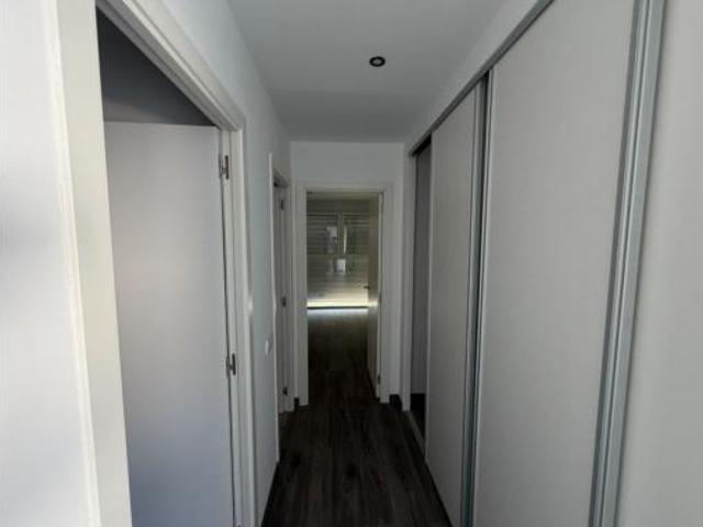 Chalet Venta Robledo de Chavela, Urbanización La Suiza Española