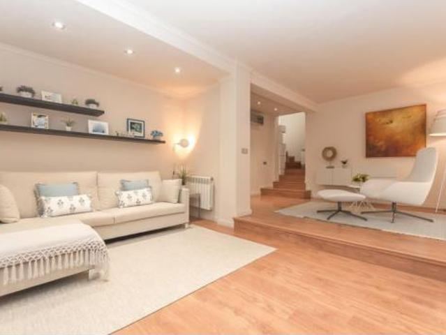 Chalet Venta Roses, Port Esportiu Canyelles Puig Rom