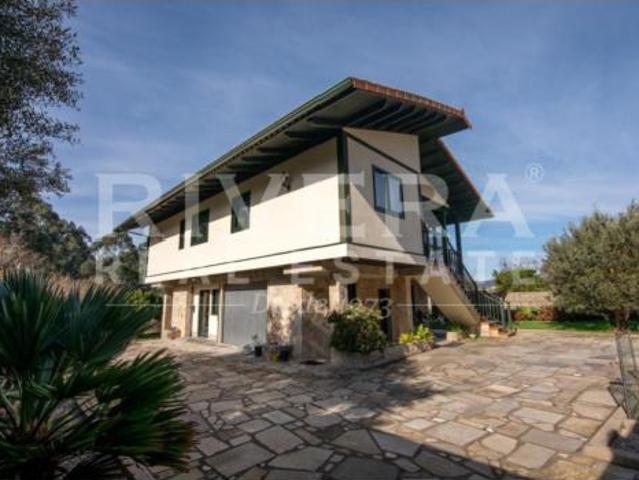 Chalet Venta Redondela, Negros